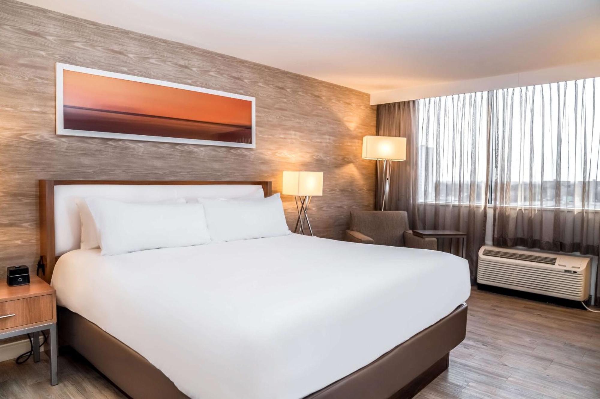 Hotel DoubleTree by Hilton Kitchener Exterior foto