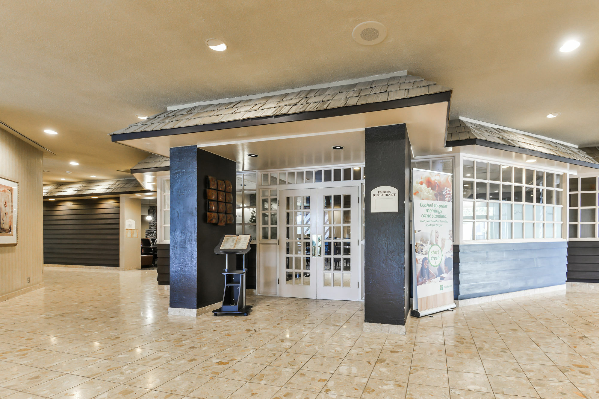 Hotel DoubleTree by Hilton Kitchener Exterior foto